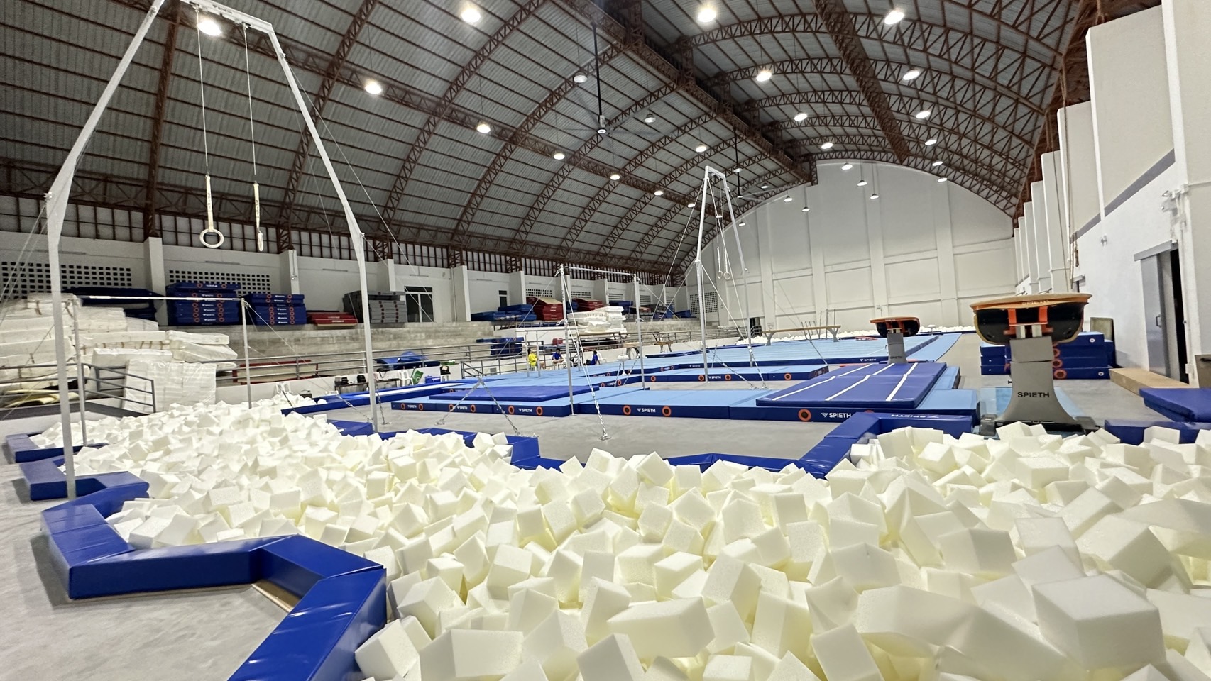 บ่อฟองน้ำโรงเรียนกีฬา จ.สุพรรณบุรี Suphanburi Sport School, Thailand gallery 4